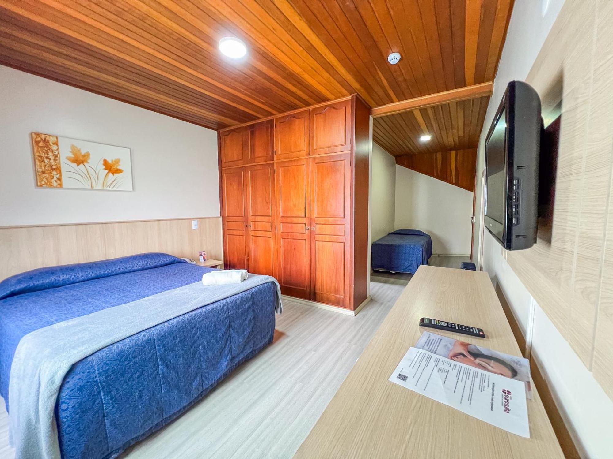 Hotel Euro Suite Campos Do Jordao By Nacional Inn - A 800 Metros Da Vila Capivari Экстерьер фото